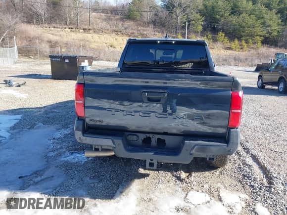 2024 Toyota Tacoma SR5 with VIN 3TYLB5JN6RT026356, listed as a IAAI auction lot 41432726 with 6,414 mi miles and . Bid and sale history available at DreamBid. Image 17.