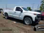 2019 Chevrolet Silverado 1500 Work Truck z VIN 3GCNYAEH5KG224012, wystawiony jako Copart lot #59937305 z przebiegiem 66 092 mil mil oraz Czysty tytuł • Clean title. Historia ofert i sprzedaży dostępna na DreamBid. Obrazek 4.