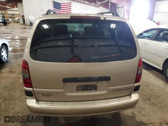 2005 Chevrolet Venture LT z VIN 1GNDV33E45D136439, wystawiony jako Copart lot #84220304 z przebiegiem 215 791 mil mil oraz Czysty tytuł • Clean title. Historia ofert i sprzedaży dostępna na DreamBid. Obrazek 6.