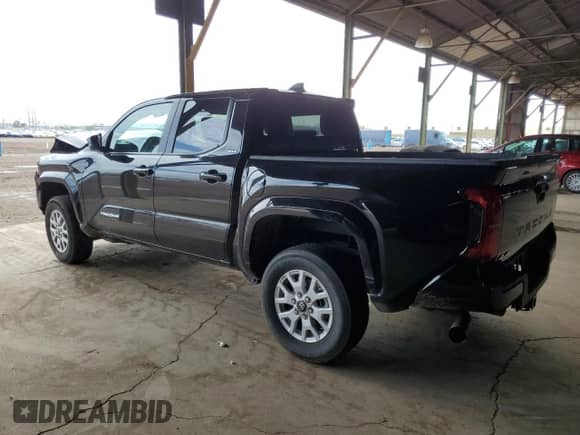2024 Toyota Tacoma TRD Off Road with VIN 3TMLB5JN4RM068097, listed as a Copart auction lot 81422325 with 20,927 mi miles and Salvage title. Bid and sale history available at DreamBid. Image 2.