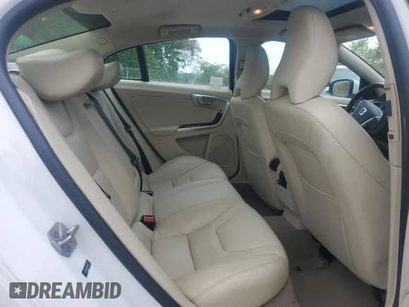 2015 Volvo S60 T5 Premier с VIN YV1612TB4F1305157, выставлен на аукционе Copart как лот 80939965 с пробегом 91 374 миль миль и Чистый • Clean title. История ставок и продаж доступна на DreamBid. Изображение 6.
