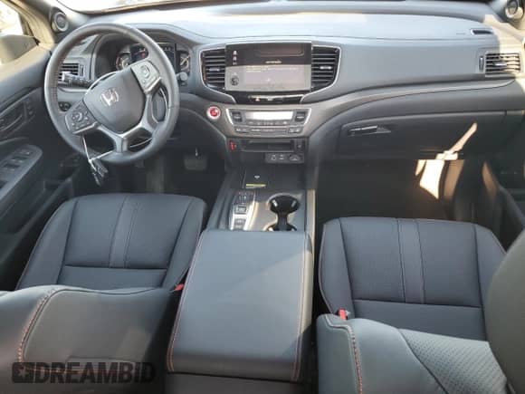 2024 Honda Passport TrailSport с VIN 5FNYF8H61RB008924, выставлен на аукционе Copart как лот 84754355 с пробегом 10 684 миль миль и Списание • Salvage title. История ставок и продаж доступна на DreamBid. Изображение 8.