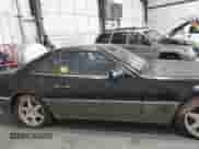 1992 Mercedes-Benz 500 z VIN WDBFA66E7NF043220, wystawiony jako IAAI lot #42744207 z przebiegiem Nie podano mil oraz . Historia ofert i sprzedaży dostępna na DreamBid. Obrazek 13.