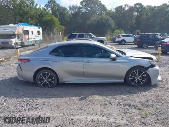 2019 Toyota Camry SE z VIN 4T1B11HK2KU785419, wystawiony jako IAAI lot #43286510 z przebiegiem 165 070 mil mil oraz . Historia ofert i sprzedaży dostępna na DreamBid. Obrazek 14.