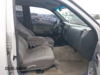 2005 Chevrolet Colorado 1SB LS Z85 z VIN 1GCCS138158291194, wystawiony jako IAAI lot #43536357 z przebiegiem 345 967 mil mil oraz . Historia ofert i sprzedaży dostępna na DreamBid. Obrazek 5.