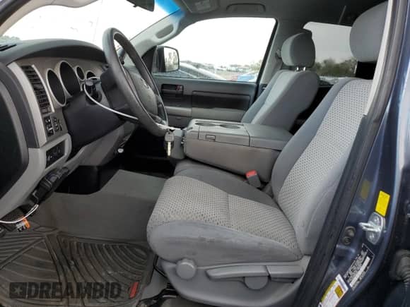 2010 Toyota Tundra with VIN 5TFUM5F10AX005744, listed as a Copart auction lot 80795575 with 120,996 mi miles and Salvage title. Bid and sale history available at DreamBid. Image 7.