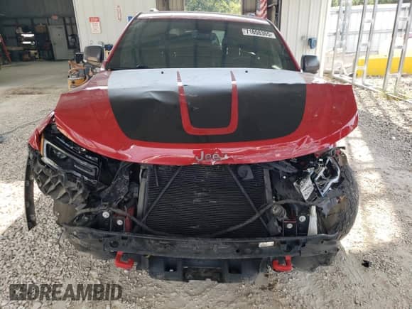 2018 Jeep Grand Cherokee Trailhawk with VIN 1C4RJFLG2JC328391, listed as a Copart auction lot 71808365 with 181,161 mi miles and Salvage title. Bid and sale history available at DreamBid. Image 5.