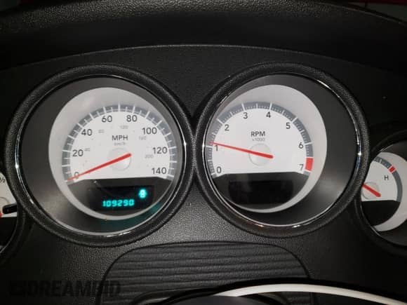 2008 Dodge Charger SXT с VIN 2B3KK33GX8H210272, выставлен на аукционе Copart как лот 42453175 с пробегом 109 290 миль миль и Чистый • Clean title. История ставок и продаж доступна на DreamBid. Изображение 9.