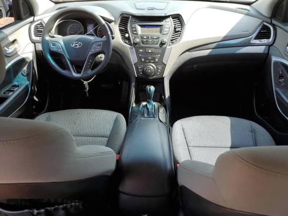 2014 Hyundai Santa Fe с VIN 5XYZT3LB7EG144742, выставлен на аукционе Copart как лот 81726855 с пробегом 201 238 миль миль и Списание • Salvage title. История ставок и продаж доступна на DreamBid. Изображение 8.