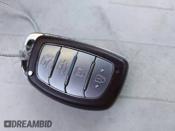 2019 Hyundai Sonata Sport с VIN 5NPE34AF2KH792374, выставлен на аукционе IAAI как лот 41987740 с пробегом 77 209 миль миль и . История ставок и продаж доступна на DreamBid. Изображение 11.