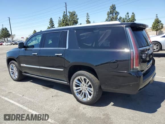 2020 Cadillac Escalade ESV Premium Luxury с VIN 1GYS4JKJ5LR199341, выставлен на аукционе Copart как лот 56234575 с пробегом 69 613 миль миль и Списание • Salvage title. История ставок и продаж доступна на DreamBid. Изображение 2.