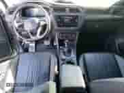 2022 Volkswagen Tiguan SE R-Line Black с VIN 3VV8B7AXXNM109721, выставлен на аукционе Copart как лот 64071555 с пробегом 69 514 миль миль и Списание • Salvage title. История ставок и продаж доступна на DreamBid. Изображение 8.