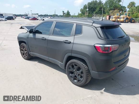 2018 Jeep Compass Limited z VIN 3C4NJDCB1JT130963, wystawiony jako IAAI lot #43107905 z przebiegiem 59 200 mil mil oraz . Historia ofert i sprzedaży dostępna na DreamBid. Obrazek 3.