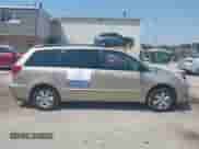 2005 Toyota Sienna CE с VIN 5TDZA23C65S297382, выставлен на аукционе IAAI как лот 42673818 с пробегом 193 935 миль миль и . История ставок и продаж доступна на DreamBid. Изображение 13.