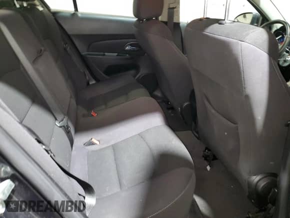 2014 Chevrolet Cruze 1LT z VIN 1G1PC5SBXE7295634, wystawiony jako Copart lot #82329965 z przebiegiem 139 795 mil mil oraz Szkoda całkowita • Salvage title. Historia ofert i sprzedaży dostępna na DreamBid. Obrazek 10.