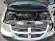 2006 Dodge Caravan Cargo z VIN 1D4GP21E66B511633, wystawiony jako Copart lot #84272085 z przebiegiem 149 226 mil mil oraz Czysty tytuł • Clean title. Historia ofert i sprzedaży dostępna na DreamBid. Obrazek 12.