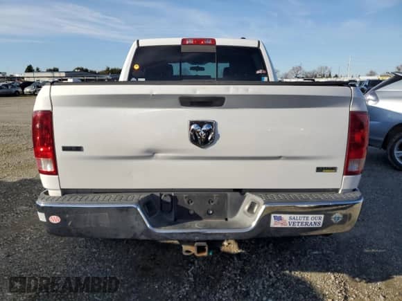 2011 Ram 1500 SLT z VIN 1D7RB1CP3BS564724, wystawiony jako Copart lot #41812565 z przebiegiem 204 952 mil mil oraz Szkoda całkowita • Salvage title. Historia ofert i sprzedaży dostępna na DreamBid. Obrazek 6.