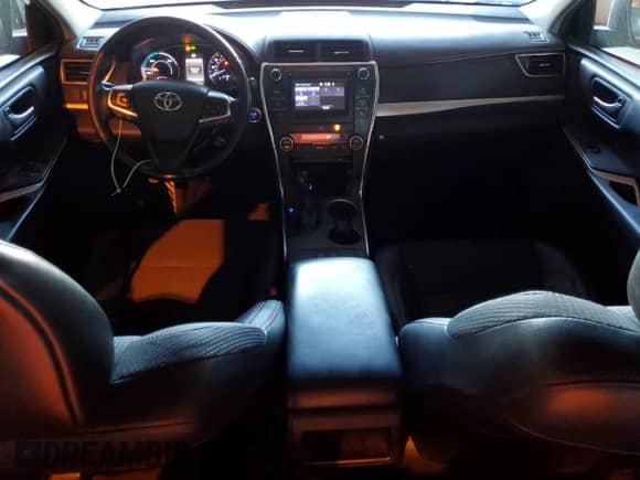 2017 Toyota Camry Hybrid LE z VIN 4T1BD1FK8HU214858, wystawiony jako Copart lot #81819275 z przebiegiem 242 434 mil mil oraz Szkoda całkowita • Salvage title. Historia ofert i sprzedaży dostępna na DreamBid. Obrazek 8.