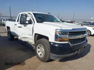 2019 Chevrolet Silverado 1500 Work Truck z VIN 2GCVKNEC4K1170093, wystawiony jako IAAI lot #42499574 z przebiegiem 135 377 mil mil oraz . Historia ofert i sprzedaży dostępna na DreamBid. Obrazek 1.