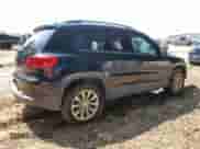 2017 Volkswagen Tiguan S с VIN WVGAV7AX2HK048377, выставлен на аукционе Copart как лот 81180095 с пробегом Не указан миль и Списание • Salvage title. История ставок и продаж доступна на DreamBid. Изображение 3.