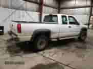 1998 Chevrolet Silverado 2500 с VIN 1GCGK29R2WE123218, выставлен на аукционе Copart как лот 45035105 с пробегом 190 034 миль миль и Списание • Salvage title. История ставок и продаж доступна на DreamBid. Изображение 3.