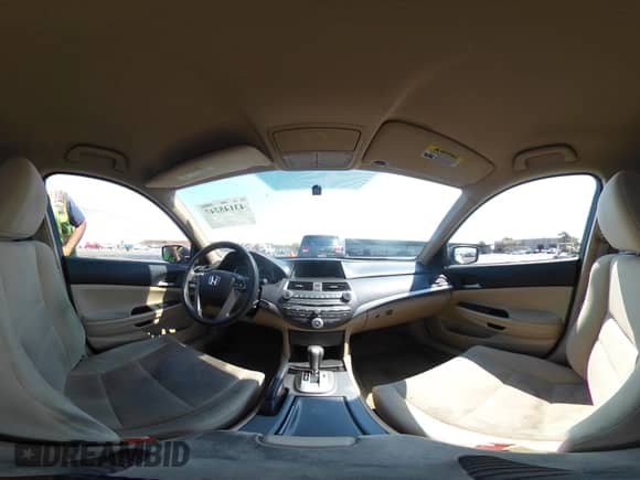 2012 Honda Accord LX с VIN 1HGCP2F38CA093582, выставлен на аукционе IAAI как лот 43145247 с пробегом 219 517 миль миль и . История ставок и продаж доступна на DreamBid. Изображение 19.