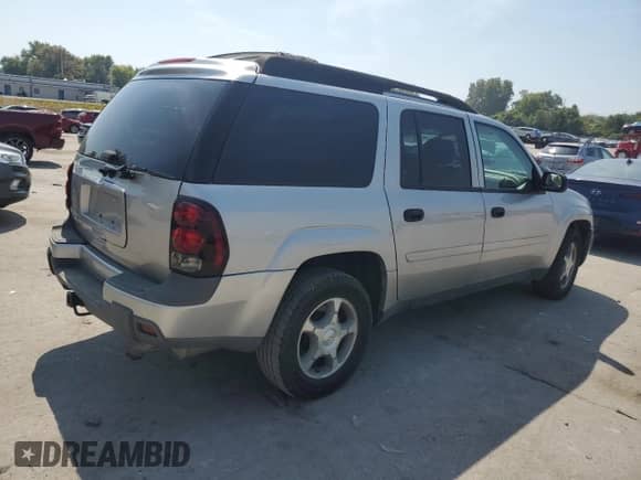 2006 Chevrolet TrailBlazer LS с VIN 1GNET16S366148006, выставлен на аукционе Copart как лот 71912775 с пробегом 253 348 миль миль и Списание • Salvage title. История ставок и продаж доступна на DreamBid. Изображение 3.