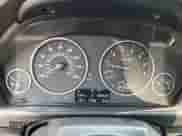 2015 BMW 4 Series 435i z VIN WBA3T3C53F5A40517, wystawiony jako Copart lot #58792675 z przebiegiem 77 933 mil mil oraz Szkoda całkowita • Salvage title. Historia ofert i sprzedaży dostępna na DreamBid. Obrazek 9.