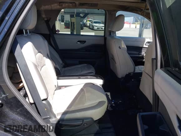 2022 Nissan Pathfinder Platinum с VIN 5N1DR3DH3NC227564, выставлен на аукционе IAAI как лот 41711835 с пробегом Не указан миль и . История ставок и продаж доступна на DreamBid. Изображение 8.