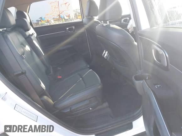 2024 Kia Sorento S with VIN 5XYRL4JC8RG286170, listed as a IAAI auction lot 43569786 with 33,389 mi miles and . Bid and sale history available at DreamBid. Image 8.