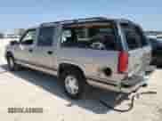 1998 Chevrolet Suburban с VIN 3GNEC16R0WG116738, выставлен на аукционе Copart как лот 56048935 с пробегом 157 162 миль миль и Списание • Salvage title. История ставок и продаж доступна на DreamBid. Изображение 2.