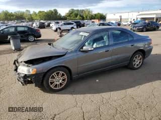 2007 Volvo S60 2.5L Turbo с VIN YV1RH592172609012, выставлен на аукционе Copart как лот 80664935 с пробегом 100 895 миль миль и Списание • Salvage title. История ставок и продаж доступна на DreamBid. Изображение 1.