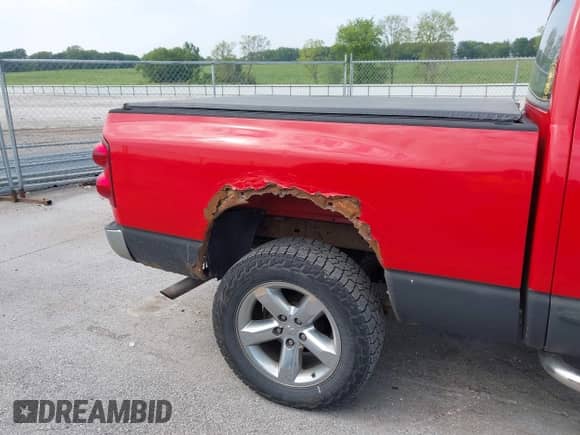 2007 Dodge 1500 SLT with VIN 1D7HU18P67J622434, listed as a IAAI auction lot 42894966 with 261,330 mi miles and . Bid and sale history available at DreamBid. Image 17.