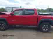 2017 Toyota Tacoma SR5 with VIN 3TMCZ5ANXHM118561, listed as a IAAI auction lot 43051738 with 76,645 mi miles and . Bid and sale history available at DreamBid. Image 15.