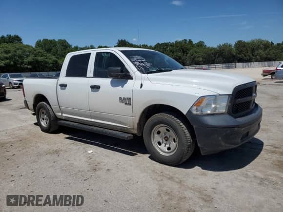 2021 Ram 1500 Tradesman z VIN 3C6RR7KG9MG685706, wystawiony jako Copart lot #65749995 z przebiegiem 76 801 mil mil oraz Szkoda całkowita • Salvage title. Historia ofert i sprzedaży dostępna na DreamBid. Obrazek 4.
