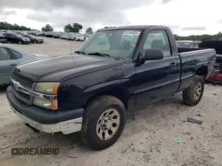 2005 Chevrolet Silverado 1500 with VIN 1GCEK14X05Z256767, listed as a Copart auction lot 64184505 with 227,664 mi miles and Clean title. Bid and sale history available at DreamBid. Image 1.