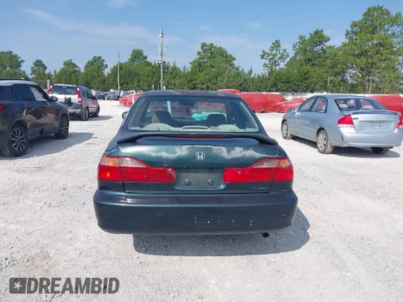 2000 Honda Accord SE с VIN 1HGCG5676YA067171, выставлен на аукционе IAAI как лот 42800745 с пробегом 167 169 миль миль и . История ставок и продаж доступна на DreamBid. Изображение 17.