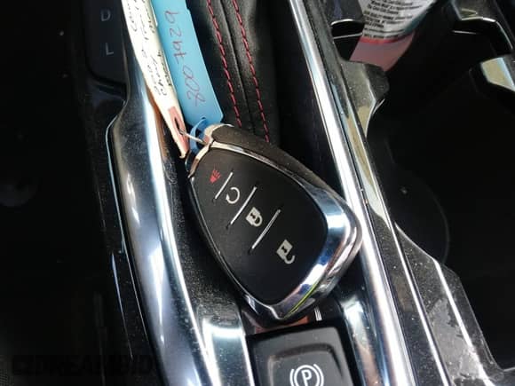 2022 Chevrolet TrailBlazer RS z VIN KL79MUSLXNB133965, wystawiony jako IAAI lot #36579681 z przebiegiem 9 902 mil mil oraz . Historia ofert i sprzedaży dostępna na DreamBid. Obrazek 11.