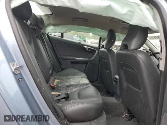 2017 Volvo S60 Inscription с VIN LYV402TK4HB127567, выставлен на аукционе Copart как лот 66991914 с пробегом Не указан миль и Списание • Salvage title. История ставок и продаж доступна на DreamBid. Изображение 10.