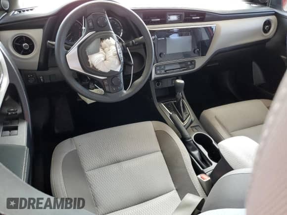 2019 Toyota Corolla LE with VIN 2T1BURHE5KC234581, listed as a Copart auction lot 70234085 with 41,162 mi miles and Salvage title. Bid and sale history available at DreamBid. Image 8.