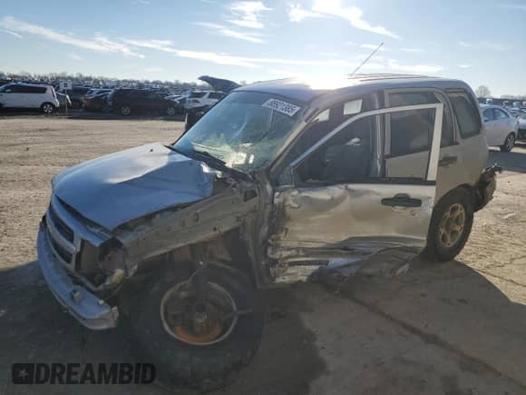 2001 Chevrolet Tracker с VIN 2CNBJ13C016955242, выставлен на аукционе Copart как лот 88921385 с пробегом 146 044 миль миль и Списание • Salvage title. История ставок и продаж доступна на DreamBid. Изображение 1.