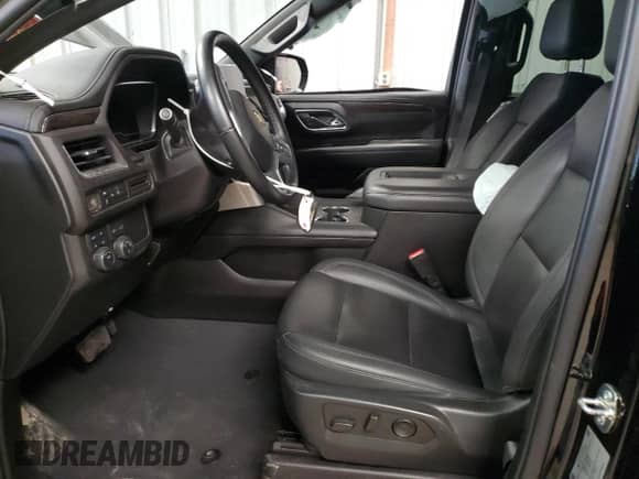 2023 Chevrolet Suburban LT z VIN 1GNSKCKD1PR259601, wystawiony jako Copart lot #51640525 z przebiegiem 70 028 mil mil oraz Czysty tytuł • Clean title. Historia ofert i sprzedaży dostępna na DreamBid. Obrazek 7.