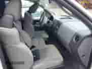 2007 Ford F-150 XL с VIN 1FTRF12W17NA74098, выставлен на аукционе IAAI как лот 42462695 с пробегом 384 331 миль миль и . История ставок и продаж доступна на DreamBid. Изображение 5.