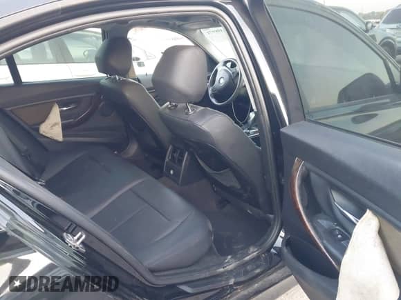 2014 BMW 3 Series 328i with VIN WBA3C1C59EK107882, listed as a IAAI auction lot 43398971 with 187,068 mi miles and . Bid and sale history available at DreamBid. Image 8.