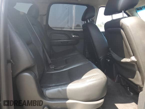 2014 Cadillac Escalade ESV Luxury с VIN 1GYS4HEF0ER239392, выставлен на аукционе Copart как лот 68245055 с пробегом 184 699 миль миль и Списание • Salvage title. История ставок и продаж доступна на DreamBid. Изображение 11.