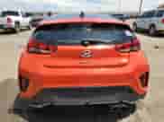 2019 Hyundai Veloster Turbo R-Spec z VIN KMHTH6AB9KU005682, wystawiony jako Copart lot #59698485 z przebiegiem 77 171 mil mil oraz Szkoda całkowita • Salvage title. Historia ofert i sprzedaży dostępna na DreamBid. Obrazek 6.