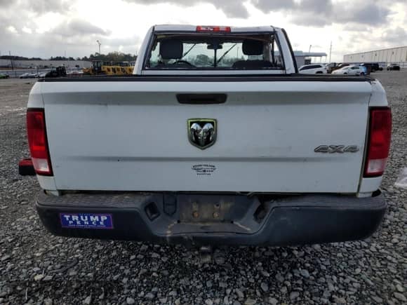 2015 Ram 1500 Express with VIN 3C6JR6AT9FG540142, listed as a Copart auction lot 84084964 with 91,498 mi miles and Salvage title. Bid and sale history available at DreamBid. Image 6.