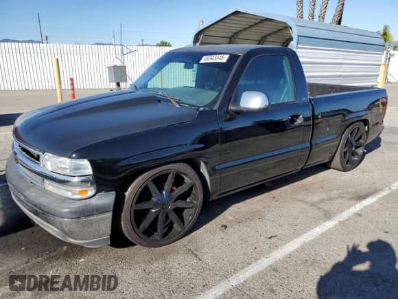 2000 Chevrolet Silverado 1500 z VIN 1GCEC14V4YZ296866, wystawiony jako Copart lot #49343345 z przebiegiem Nie podano mil oraz Szkoda całkowita • Salvage title. Historia ofert i sprzedaży dostępna na DreamBid. Obrazek 1.