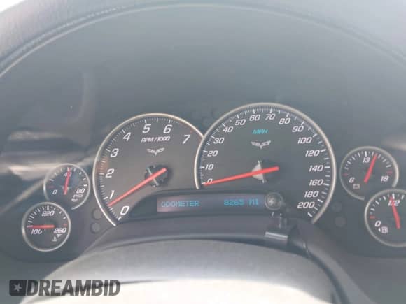 2011 Chevrolet Corvette Z16 Grand Sport 3LT с VIN 1G1YW2DW8B5108392, выставлен на аукционе IAAI как лот 42718691 с пробегом 8 265 миль миль и . История ставок и продаж доступна на DreamBid. Изображение 7.