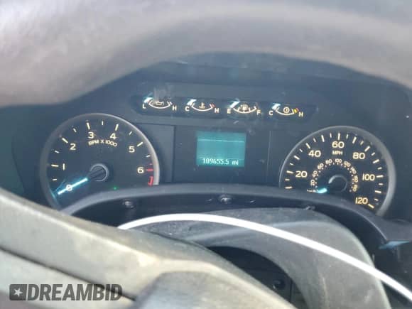 2018 Ford F-150 XL с VIN 1FTEW1CP1JFA13700, выставлен на аукционе Copart как лот 71275595 с пробегом 109 655 миль миль и Списание • Salvage title. История ставок и продаж доступна на DreamBid. Изображение 9.